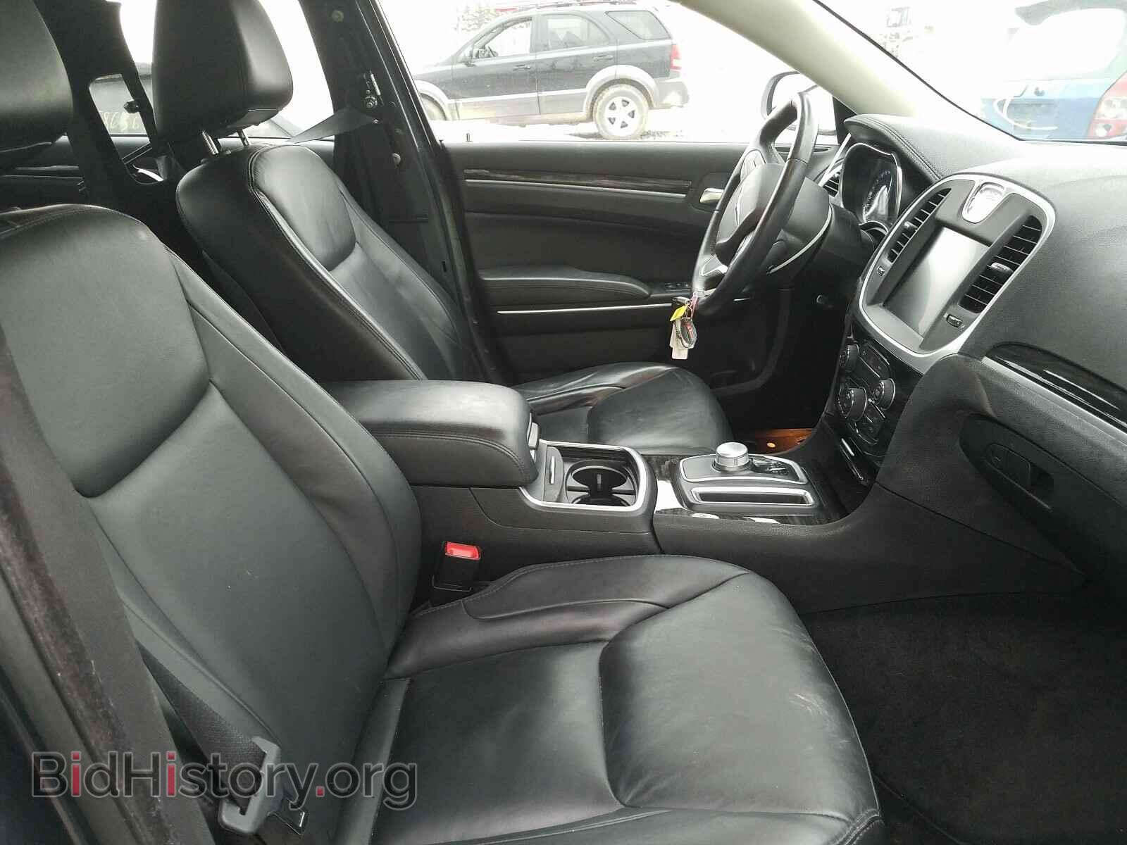 2016 CHRYSLER 300 - VIN: 2C3CCARG3GH190820 - Фото 5