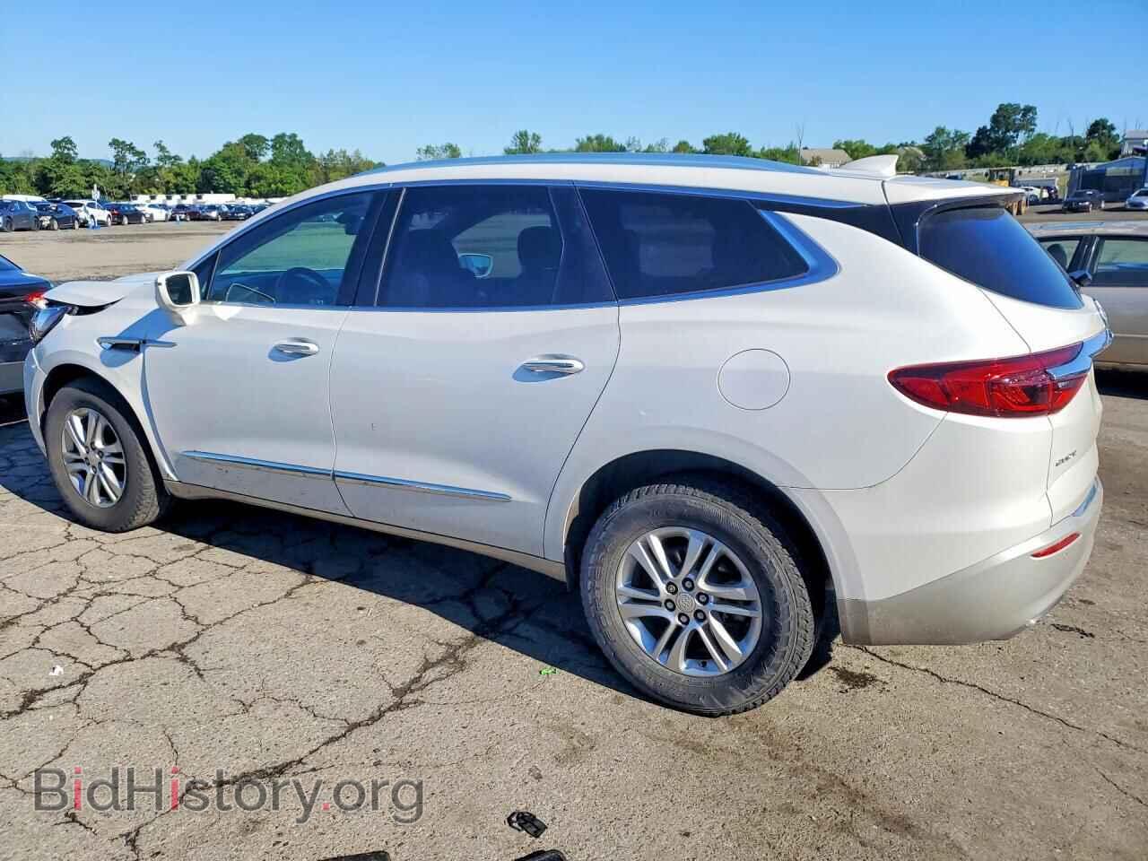 2018 BUICK ENCLAVE - VIN: 5GAEVAKW2JJ276949 - Photo 2