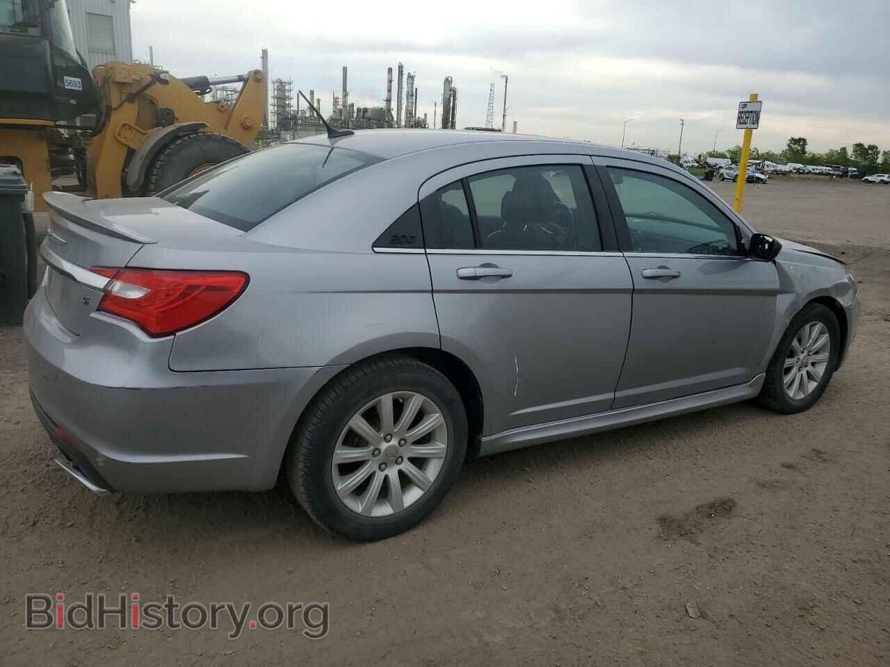 2013 CHRYSLER 200 - VIN: 1C3CCBHG3DN760616 - Фото 3