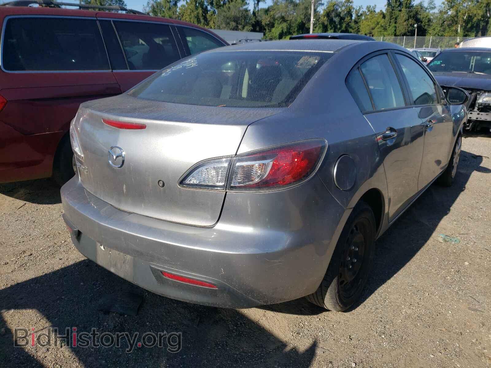 2011 MAZDA 3 - VIN: JM1BL1UG2B1357352 - Photo 4