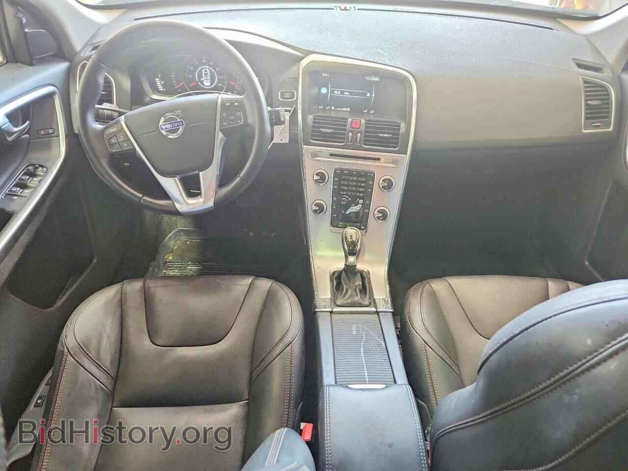 2017 VOLVO XC60 - VIN: YV440MRR3H2024574 - Photo 8