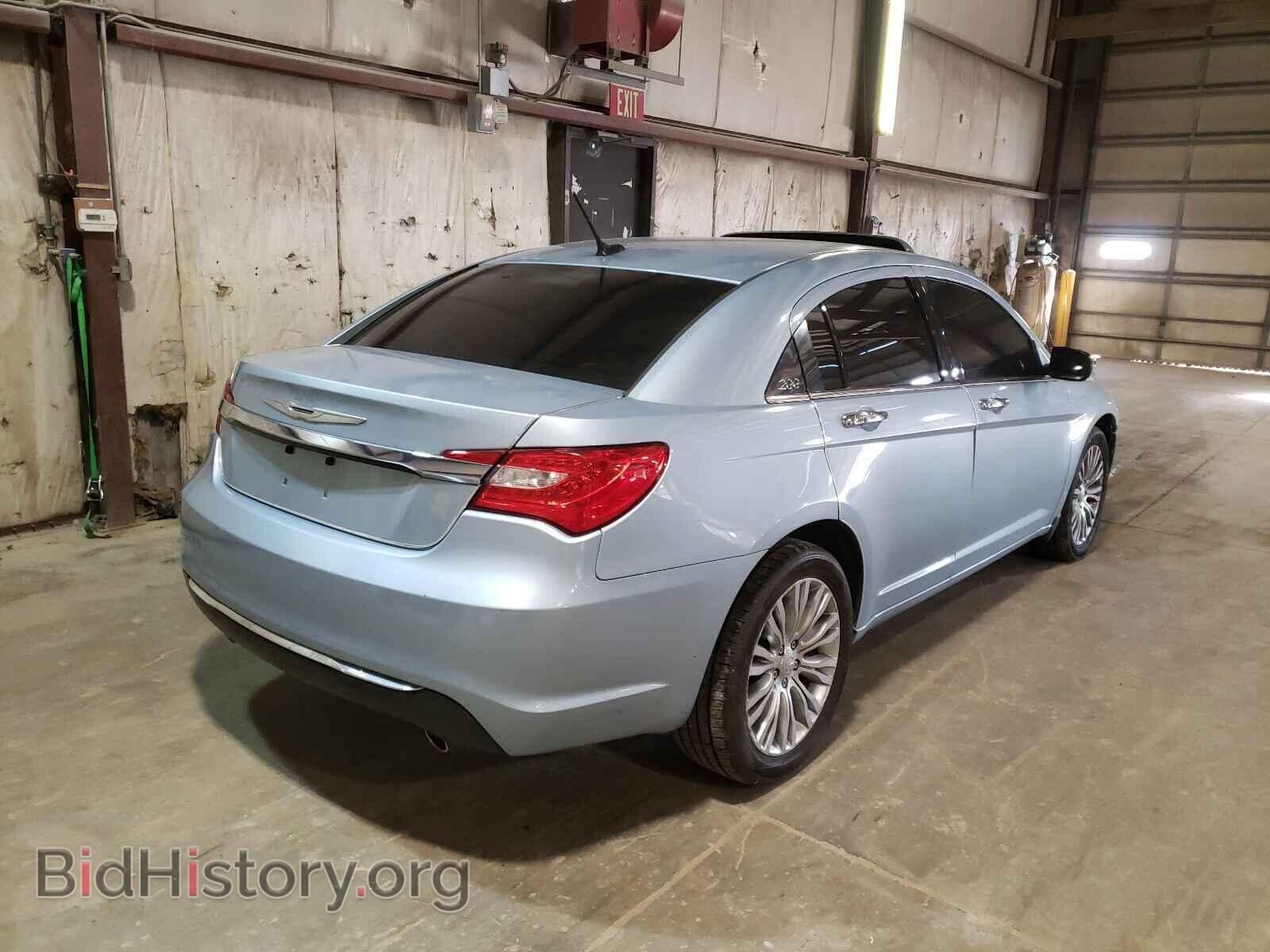 2013 CHRYSLER 200 - VIN: 1C3CCBCG4DN585932 - Фото 4