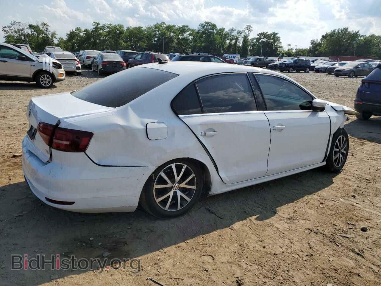 2017 VOLKSWAGEN JETTA - VIN: 3VWDB7AJ4HM202700 - Фото 3