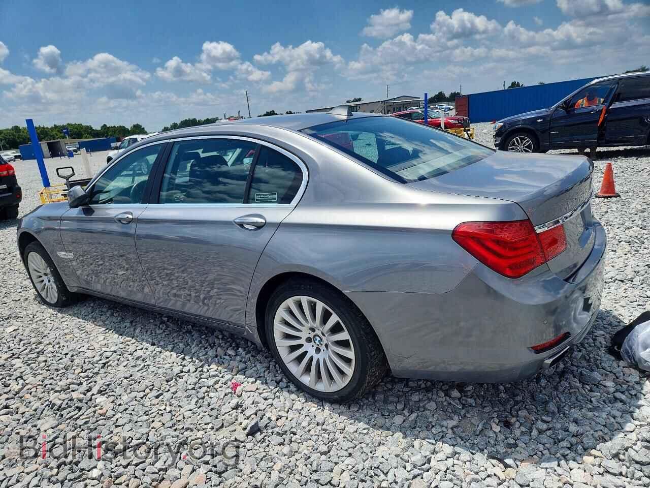 2012 BMW 7 SERIES - VIN: WBAKC8C55CC437756 - Фото 2