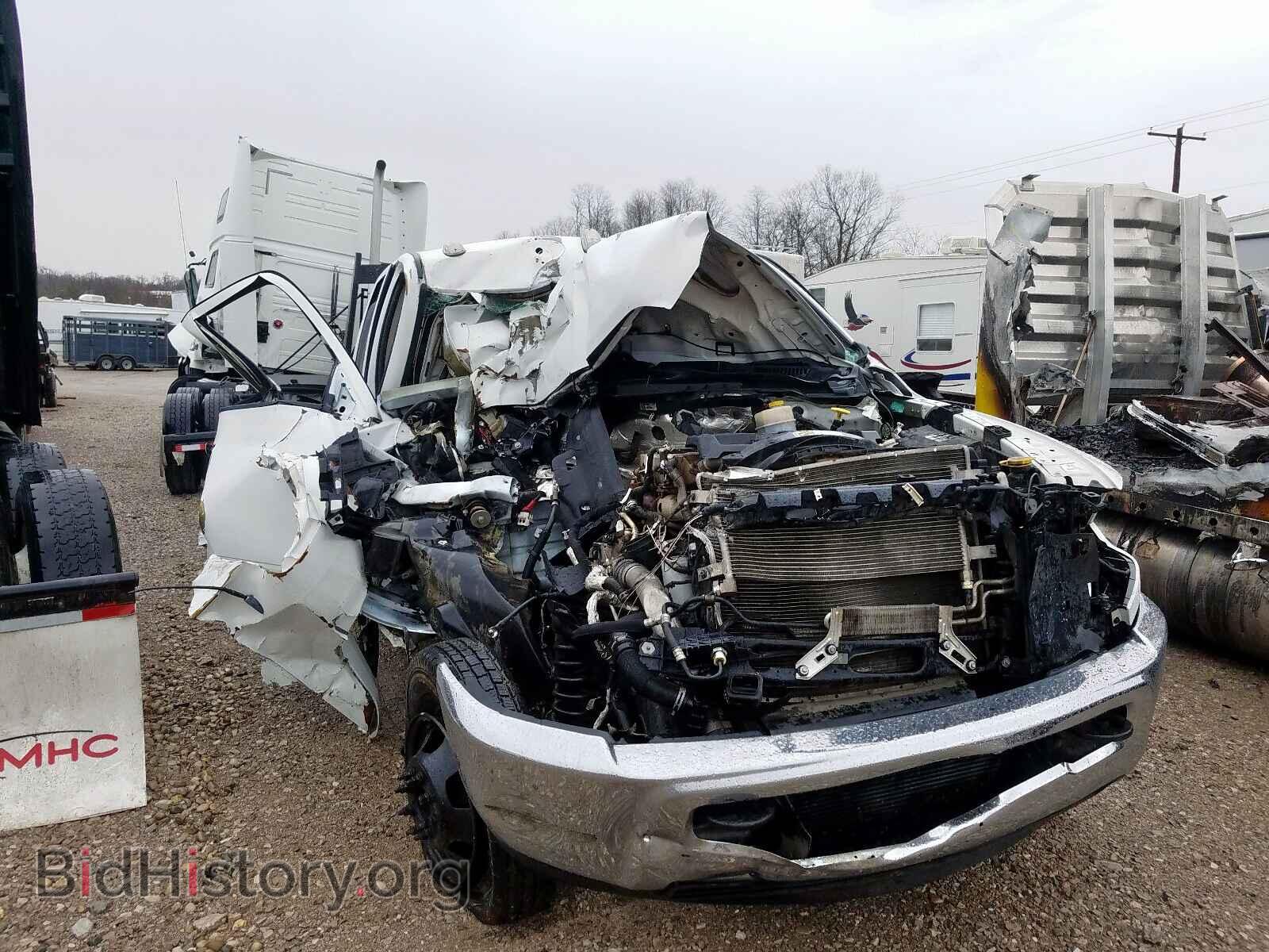 2016 RAM 3500 - VIN: 3C7WRTCL3GG204095 - Фото 9