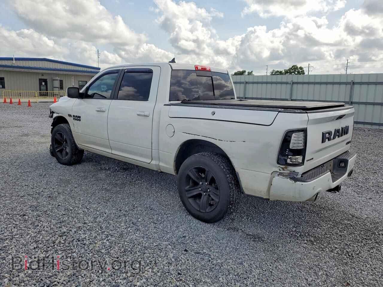 2017 RAM 1500 - VIN: 1C6RR7MT8HS779049 - Фото 2