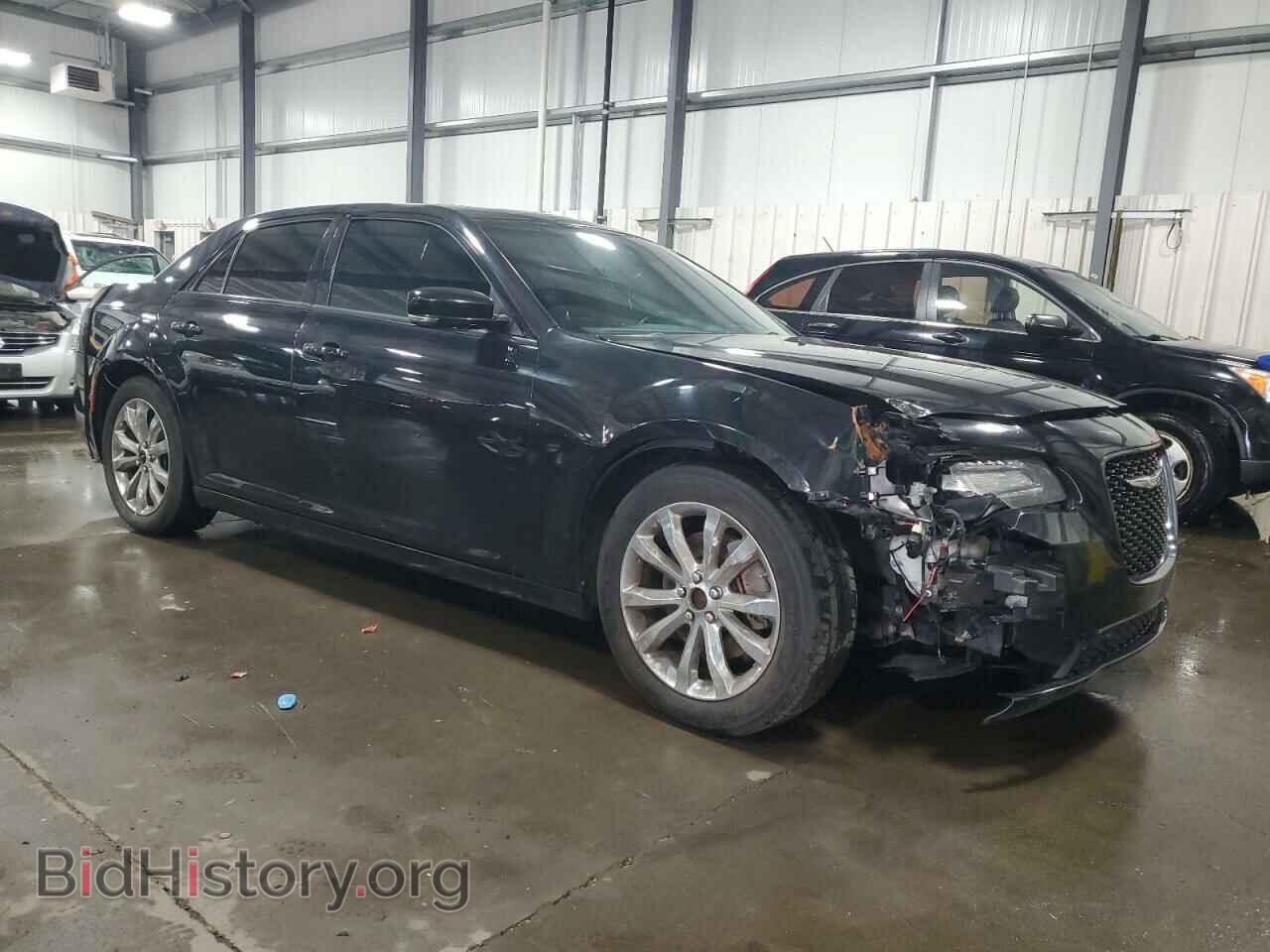 2017 CHRYSLER 300 - VIN: 2C3CCAGG3HH553184 - Фото 4