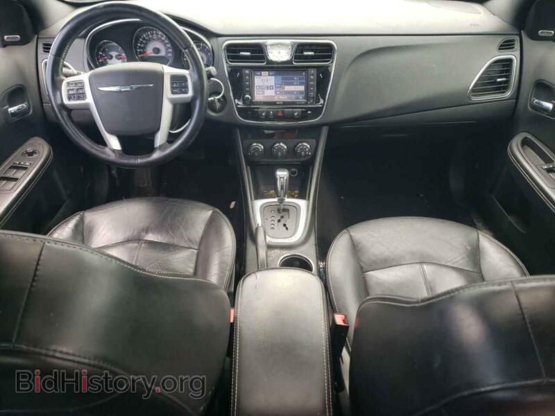 2013 Chrysler 200 (VIN 1C3CCBCG7DN579929) — photo 8 of 12