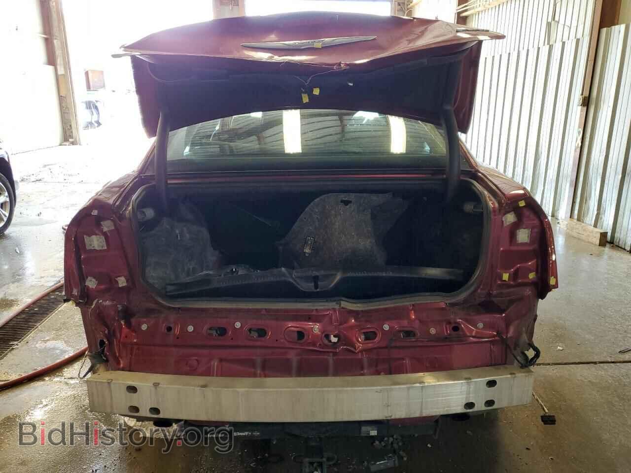 2018 CHRYSLER 300 - VIN: 2C3CCAKG2JH293759 - Фото 6