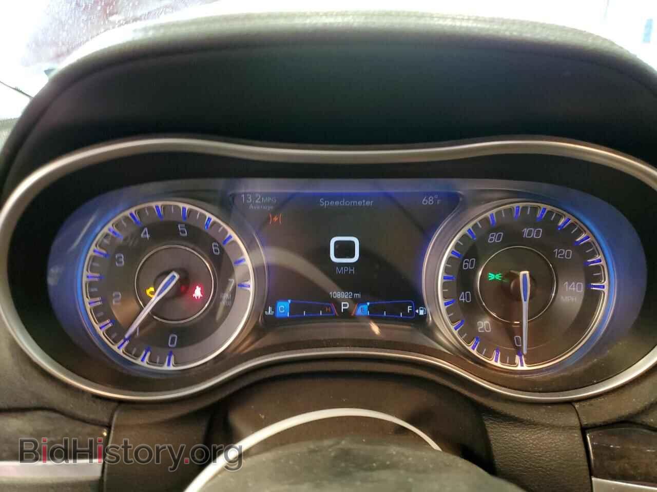 2018 CHRYSLER 300 - VIN: 2C3CCAKG2JH293759 - Фото 9