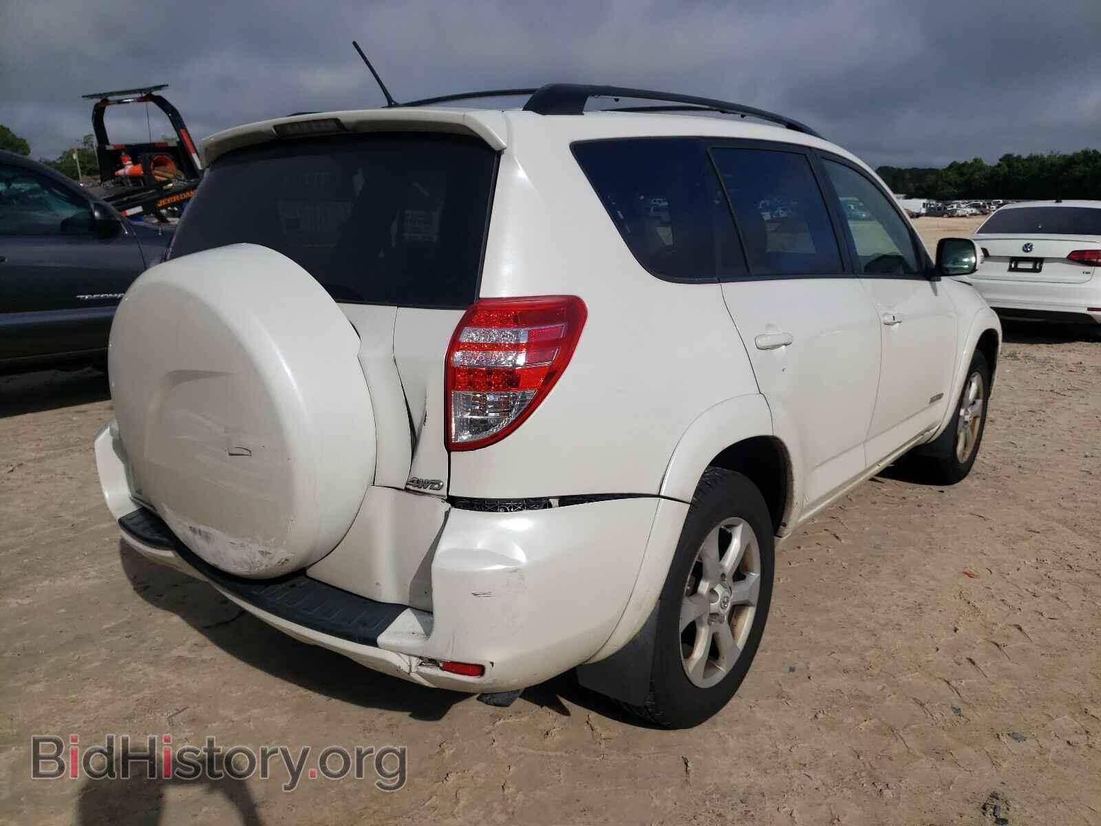 2011 TOYOTA RAV4 - VIN: 2T3DF4DV0BW139640 - Фото 4