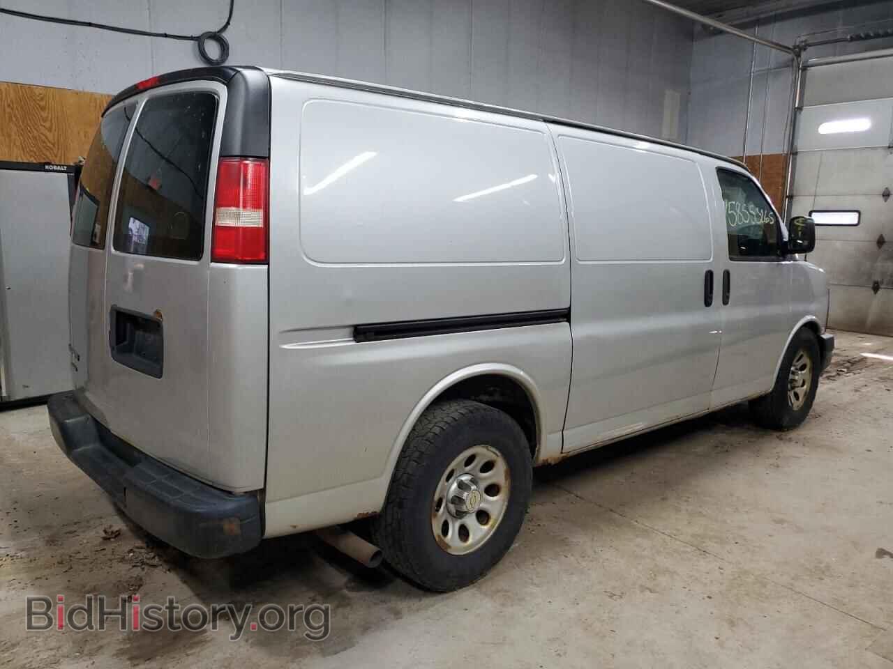 2011 CHEVROLET EXPRESS - VIN: 1GCSHAF45B1133867 - Фото 3