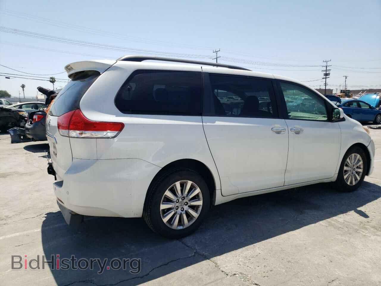 2011 TOYOTA All Models - VIN: 5TDYK3DC8BS088136 - Фото 3