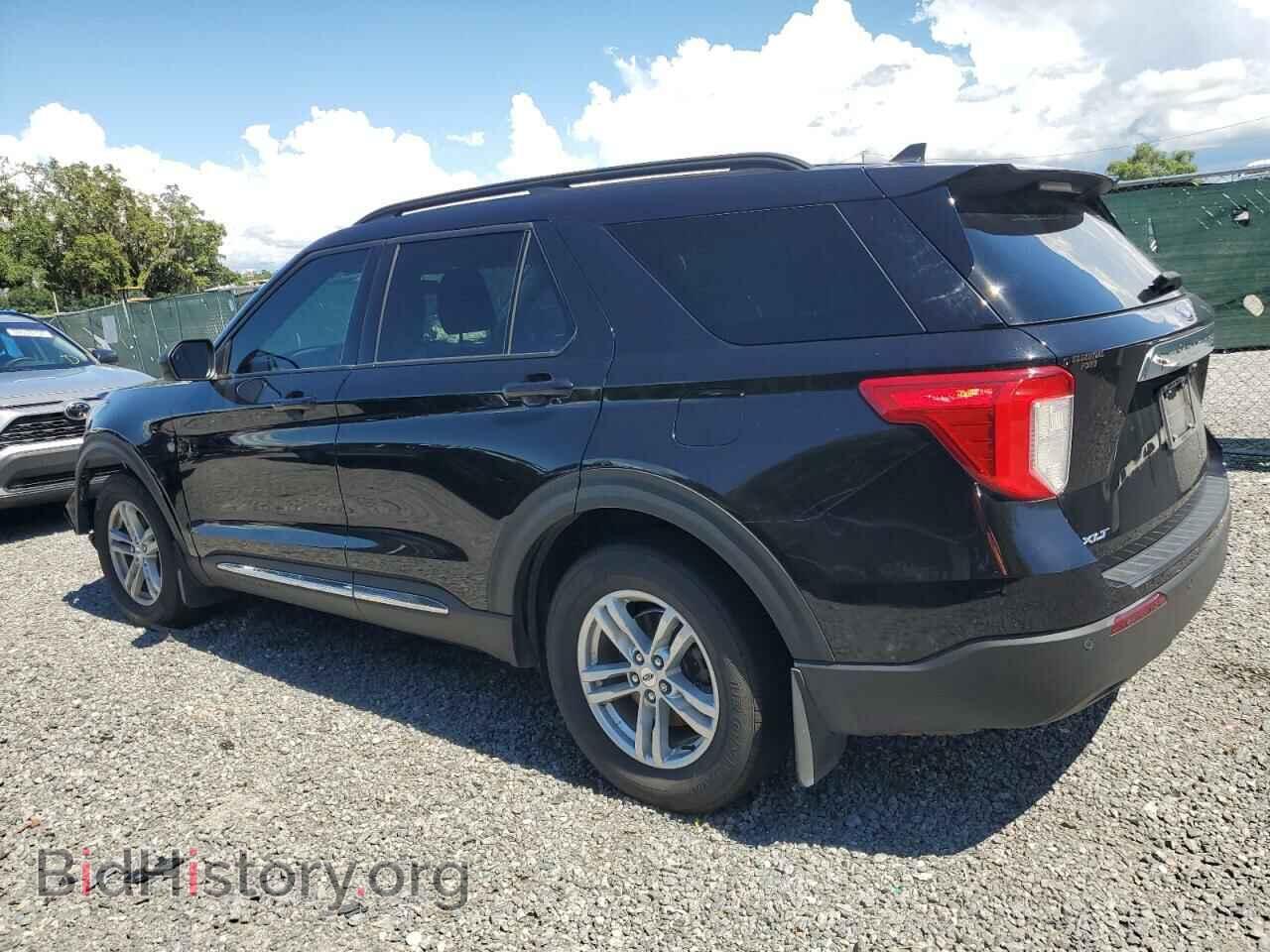 2021 FORD EXPLORER - VIN: 1FMSK7DH0MGC36152 - Photo 2