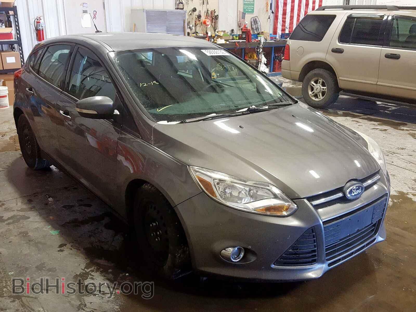 Photo 1FAHP3K28CL249475 - FORD FOCUS 2012
