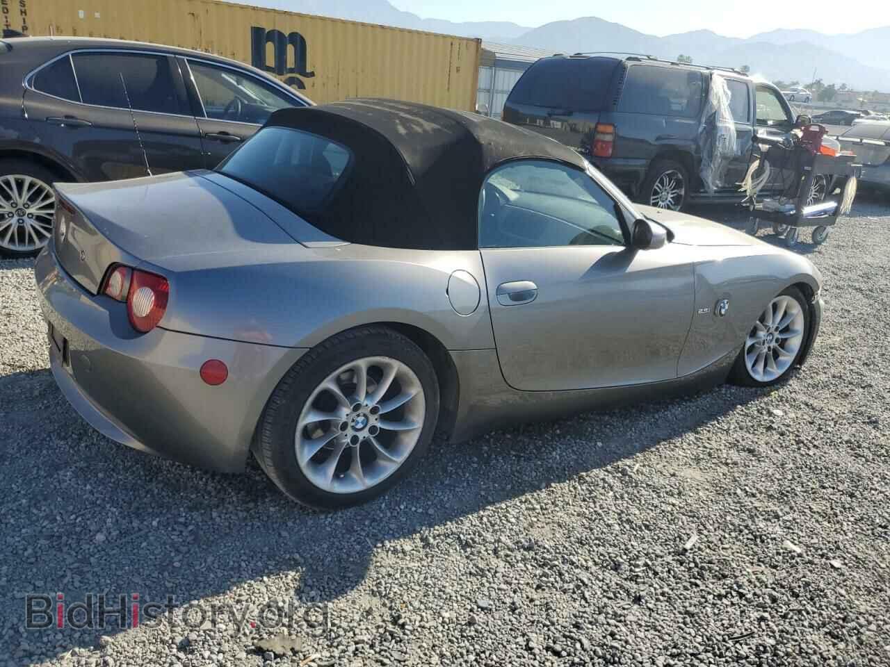 2005 BMW Z4 - VIN: 4USBT33555LR71164 - Фото 3