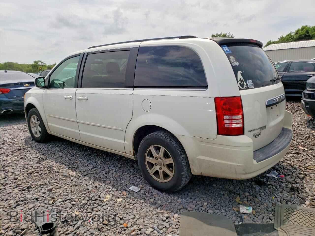 2008 CHRYSLER MINIVAN - VIN: 2A8HR54P48R652837 - Фото 2