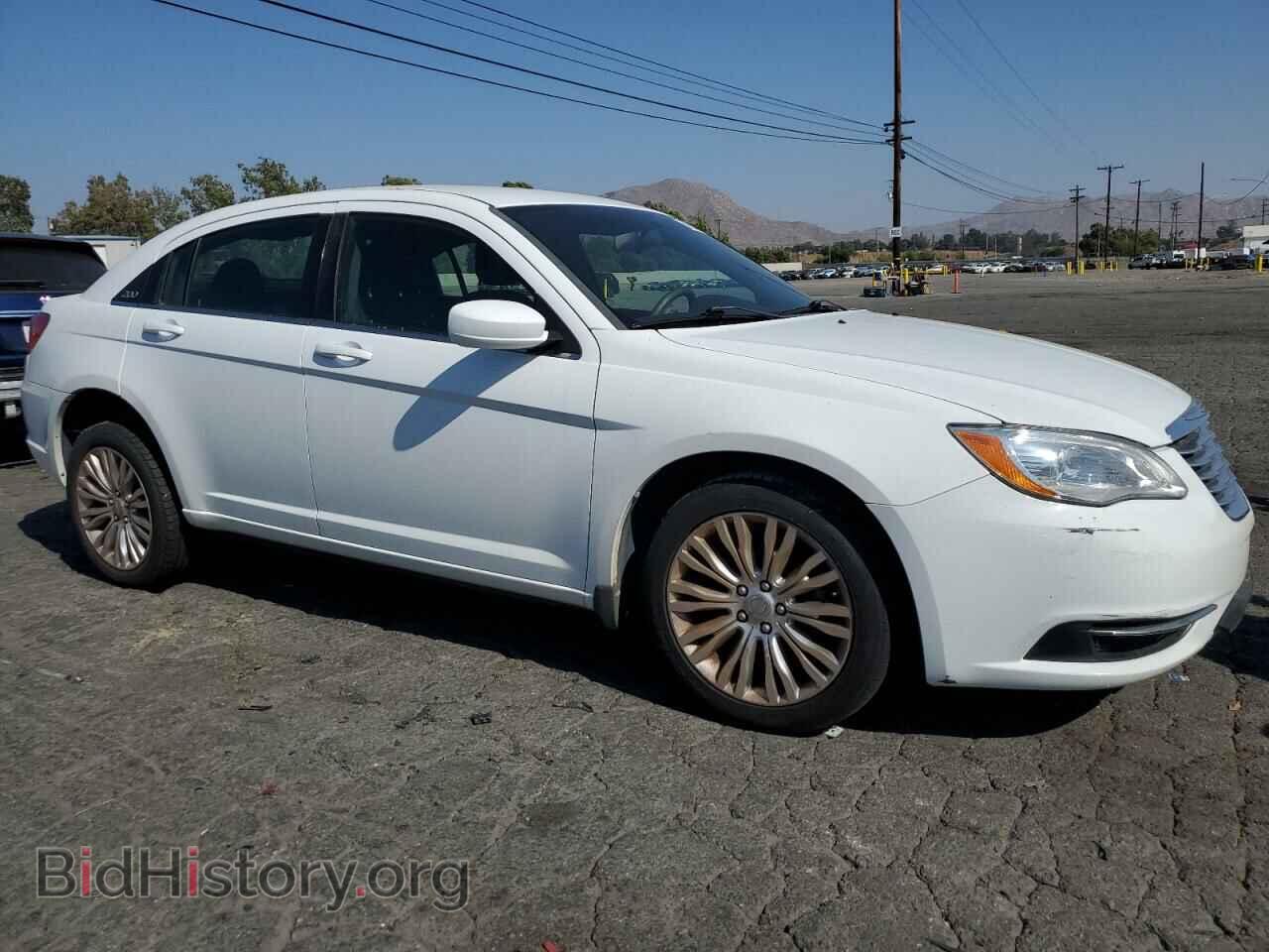 2012 CHRYSLER 200 - VIN: 1C3CCBAB8CN104098 - Фото 4