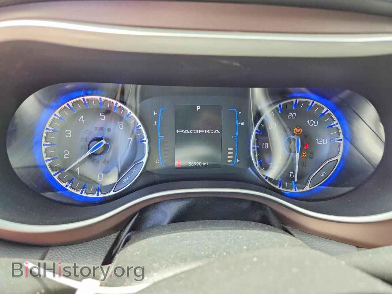2017 CHRYSLER PACIFICA - VIN: 2C4RC1BG0HR530579 - Photo 9