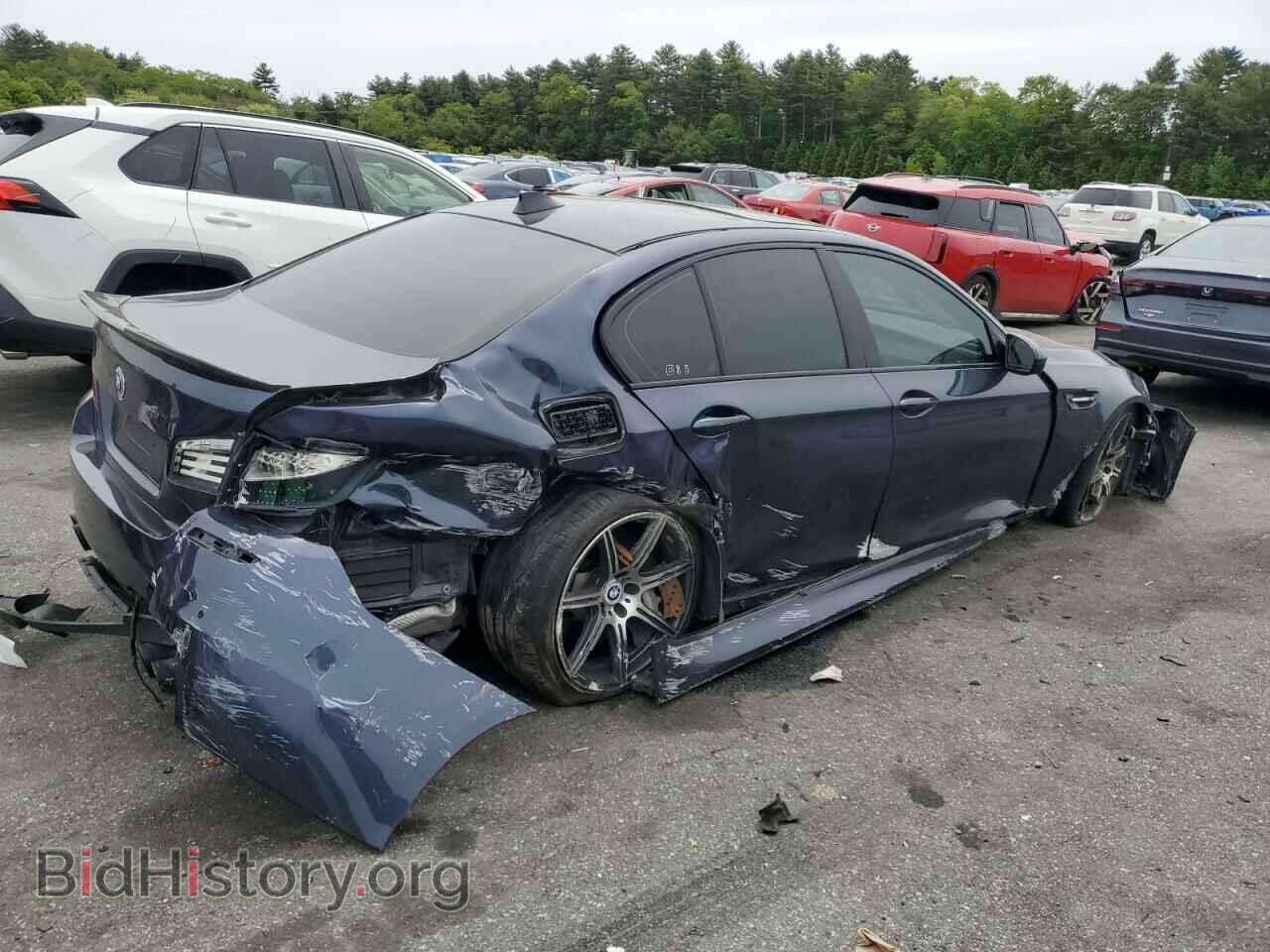 2013 BMW M5 - VIN: WBSFV9C55DC772580 - Фото 3
