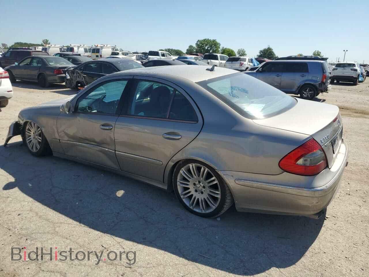 2007 MERCEDES-BENZ E-CLASS - VIN: WDBUF56X97B070790 - Фото 2
