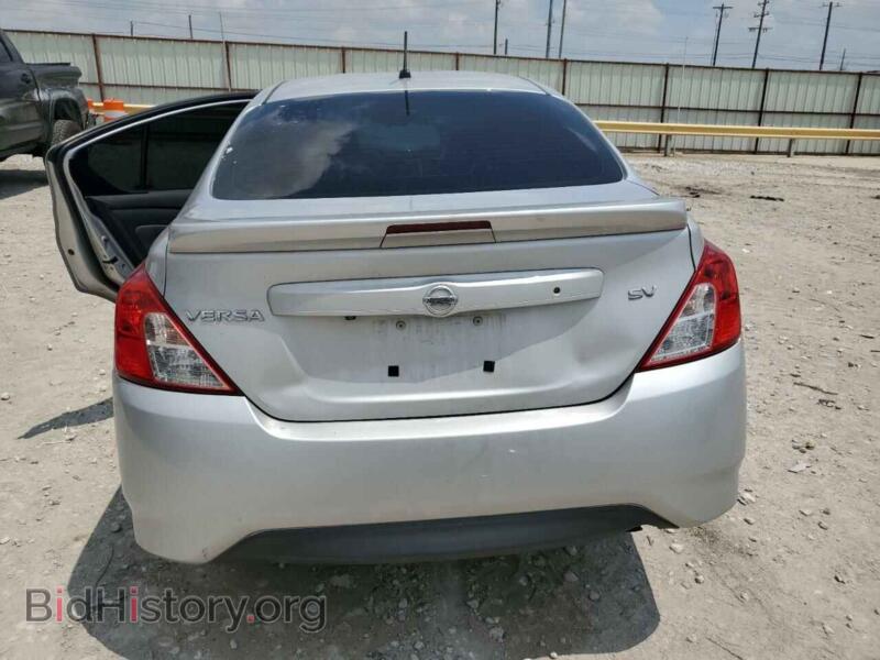 2018 Nissan VERSA (VIN 3N1CN7AP1JL886047) — photo 6 of 12