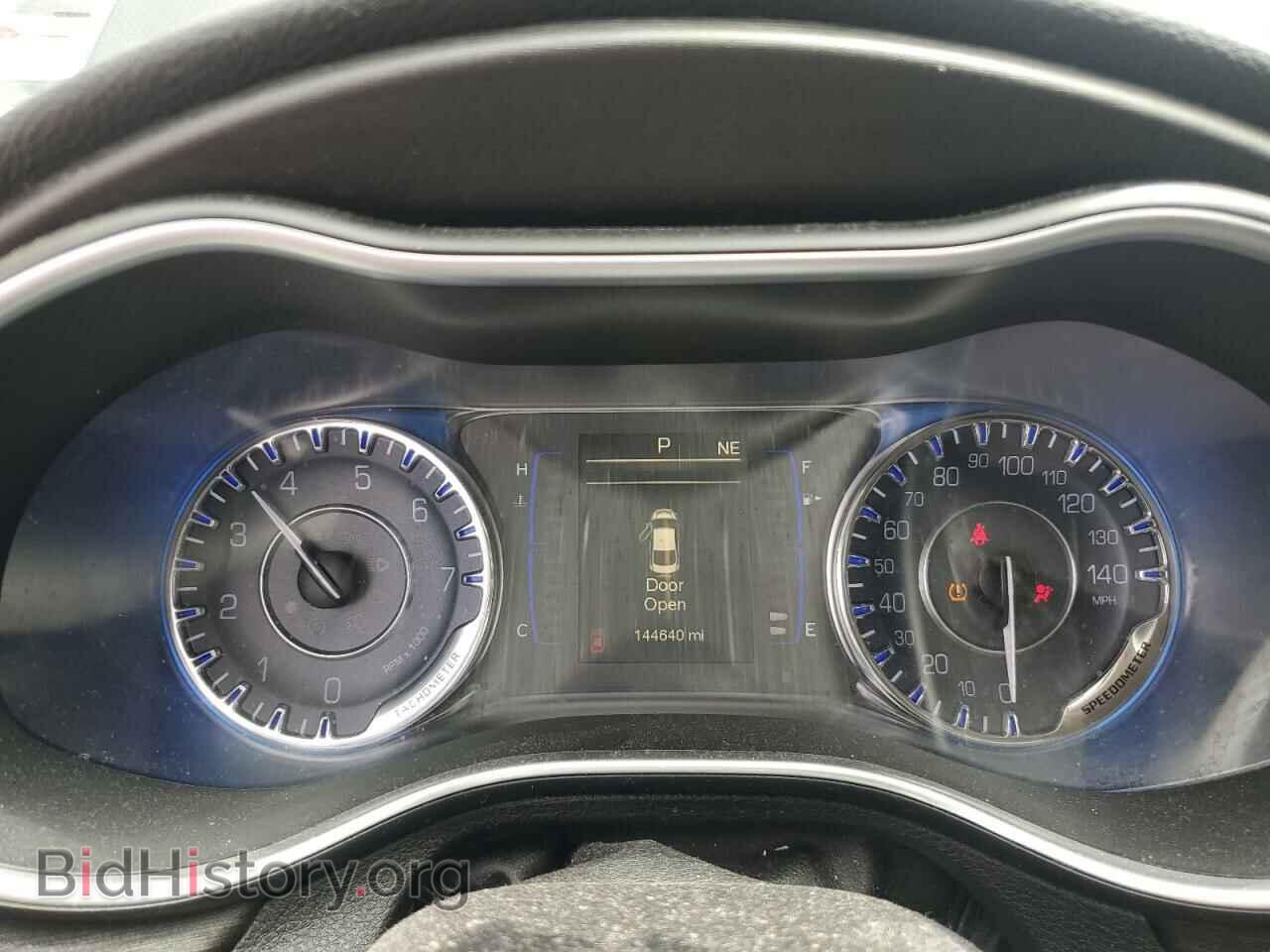 2016 CHRYSLER 200 - VIN: 1C3CCCAB3GN149302 - Фото 9