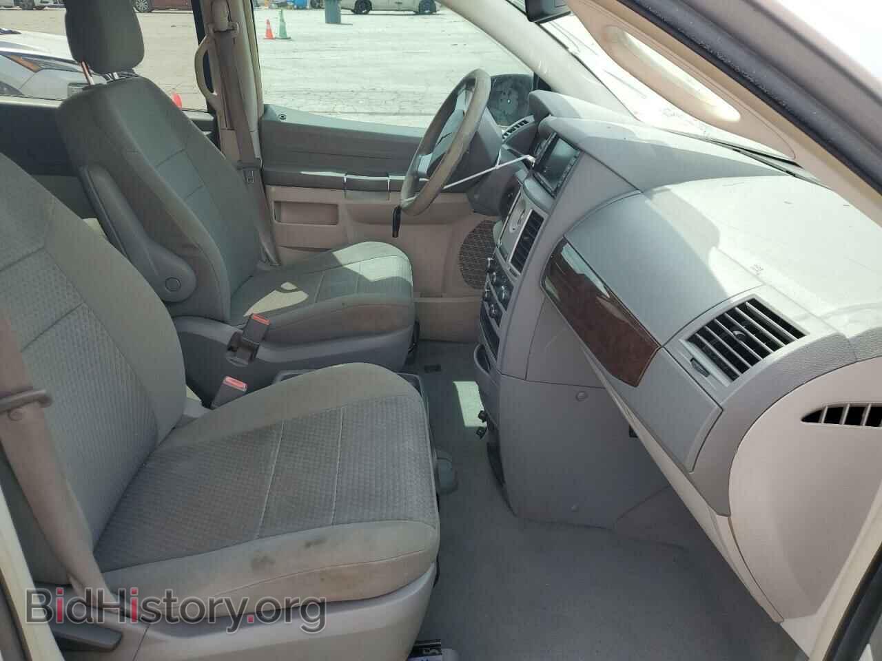 2010 CHRYSLER MINIVAN - VIN: 2A4RR2D12AR357080 - Фото 7