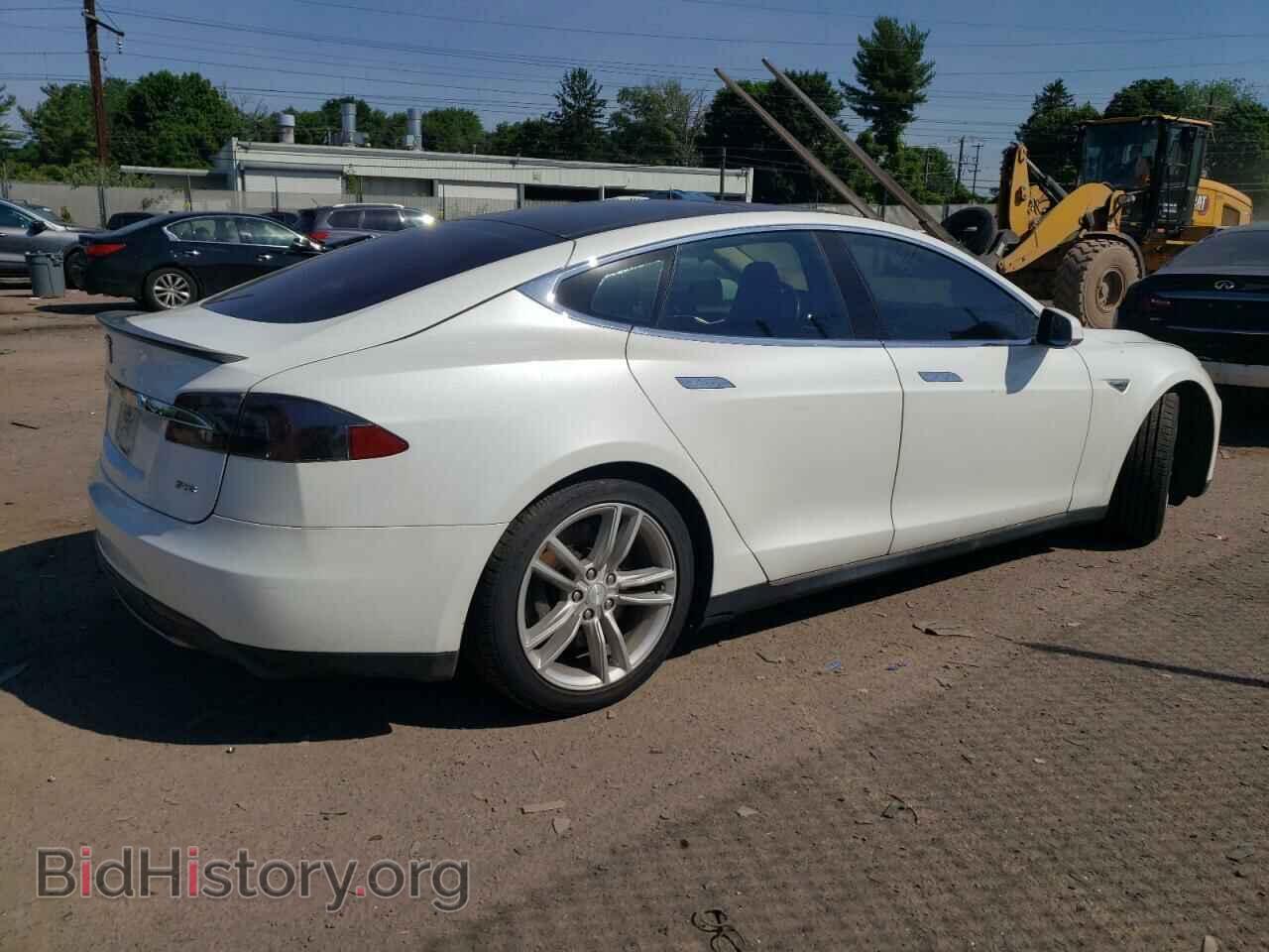 2013 TESLA MODEL S - VIN: 5YJSA1DP0DFP17881 - Фото 3