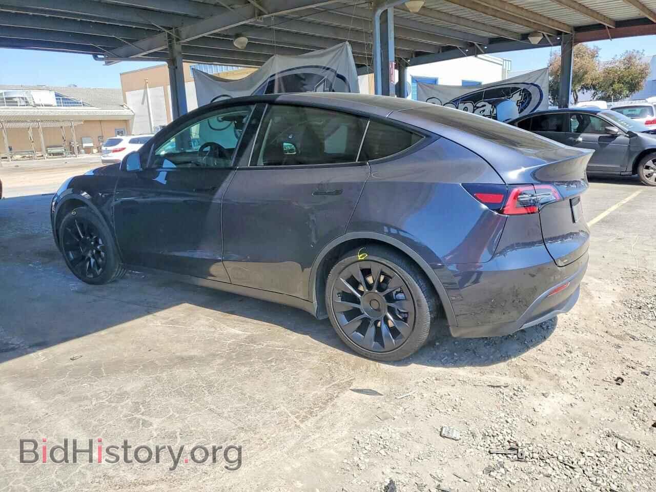 2024 TESLA MODEL Y - VIN: 7SAYGDEDXRF057938 - Photo 2