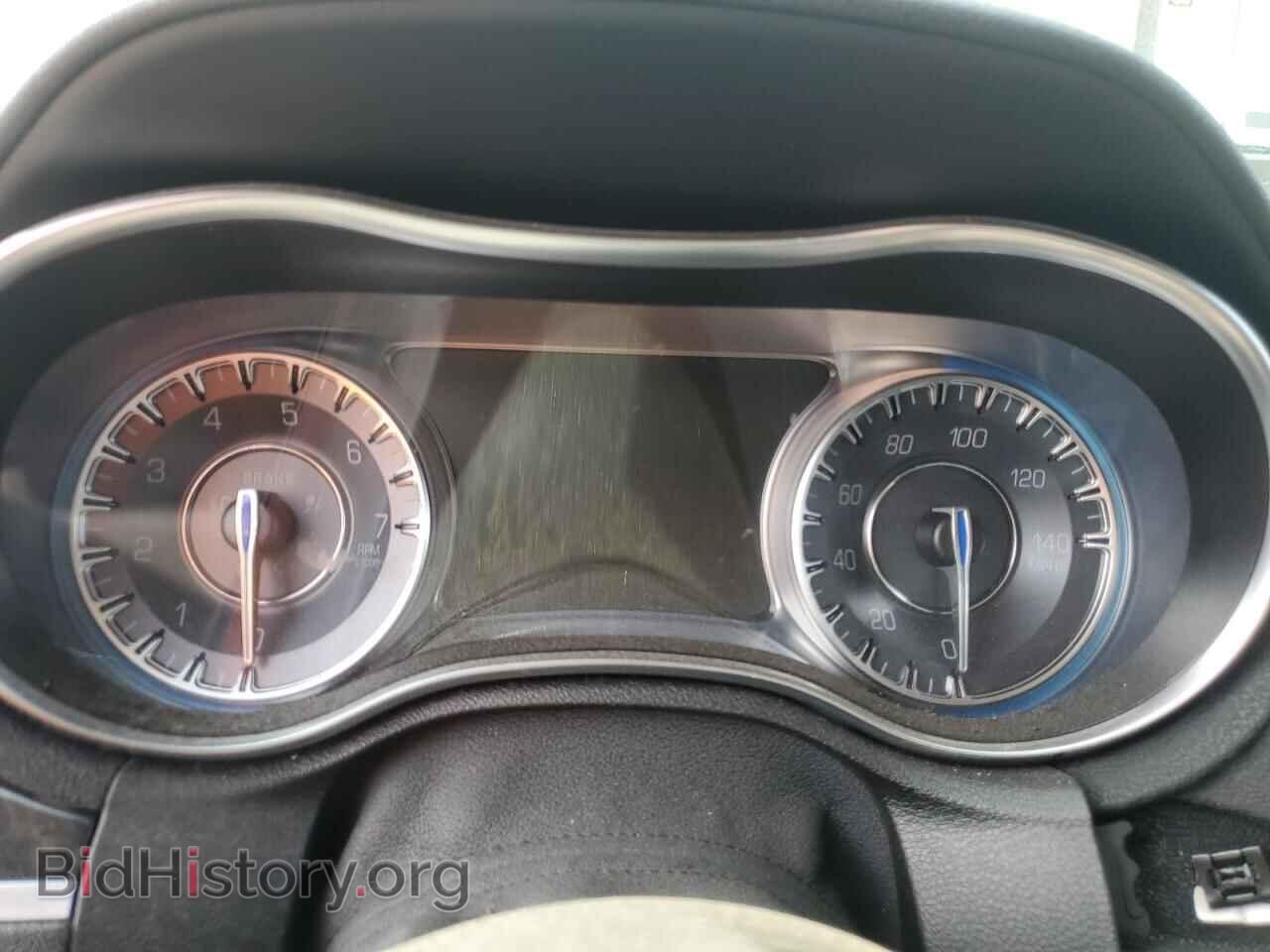 2019 CHRYSLER 300 - VIN: 2C3CCAKG4KH722675 - Фото 9