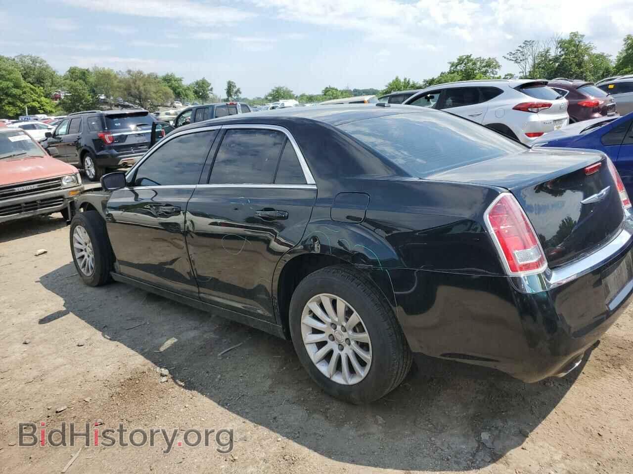2013 CHRYSLER 300 - VIN: 2C3CCAAG9DH722904 - Фото 2