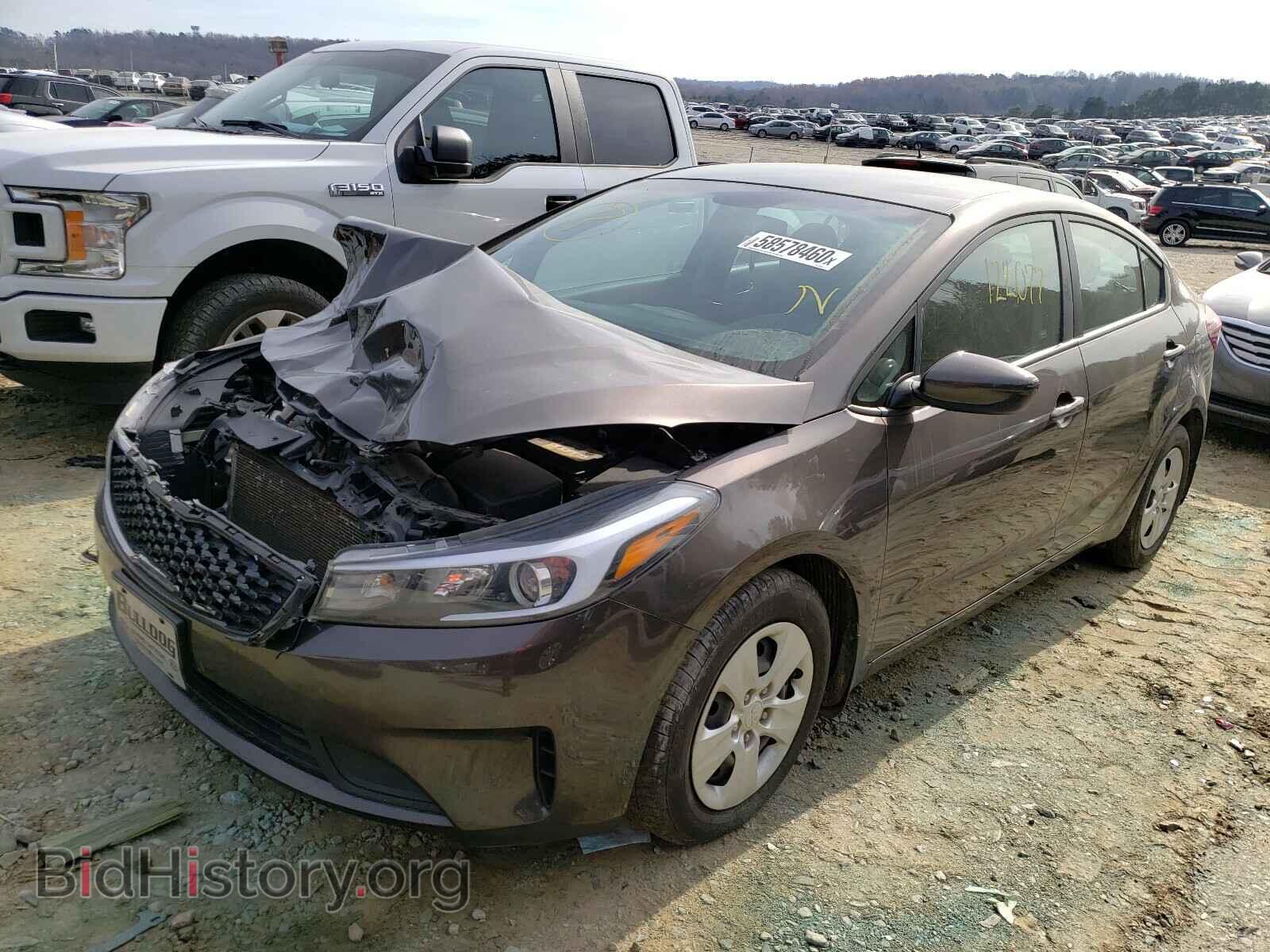 2017 KIA FORTE - VIN: 3KPFK4A78HE065768 - Фото 2