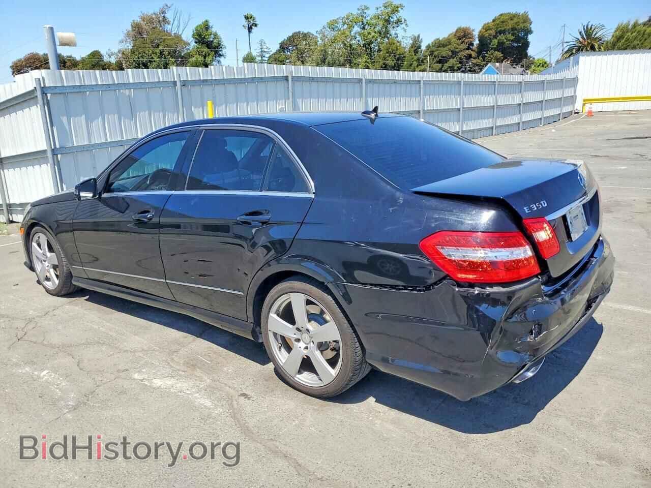 2010 MERCEDES-BENZ E-CLASS - VIN: WDDHF5GB4AA137563 - Фото 2