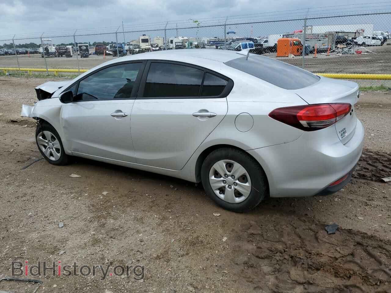 2017 KIA FORTE - VIN: 3KPFK4A79HE057937 - Фото 2