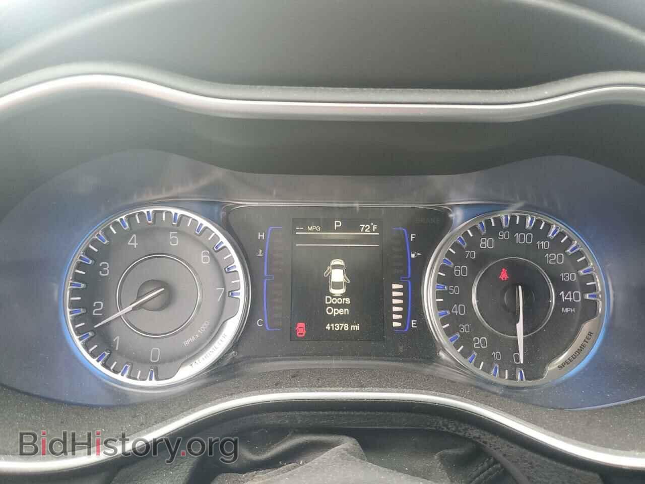 2016 CHRYSLER 200 - VIN: 1C3CCCAB1GN143773 - Фото 9