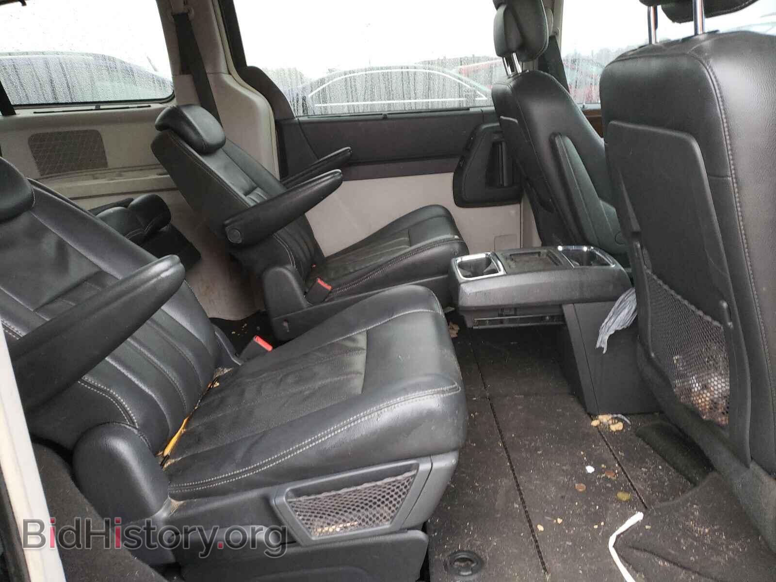 2010 CHRYSLER MINIVAN - VIN: 2A4RR8D11AR398724 - Фото 6