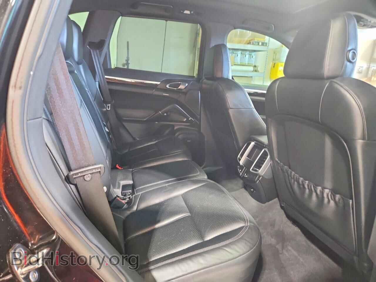 2011 PORSCHE CAYENNE - VIN: WP1AE2A28BLA92802 - Photo 11