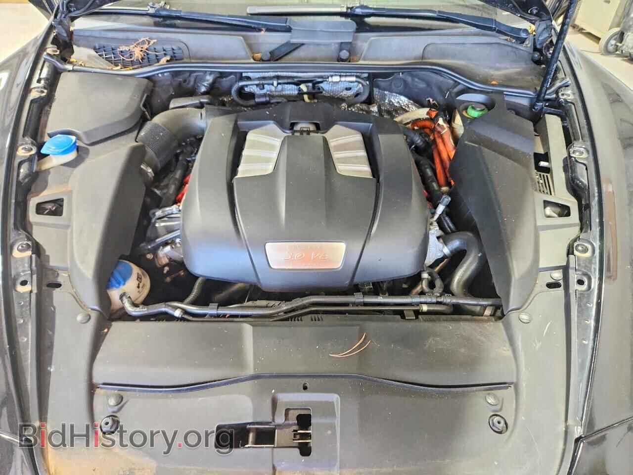 2011 PORSCHE CAYENNE - VIN: WP1AE2A28BLA92802 - Photo 12
