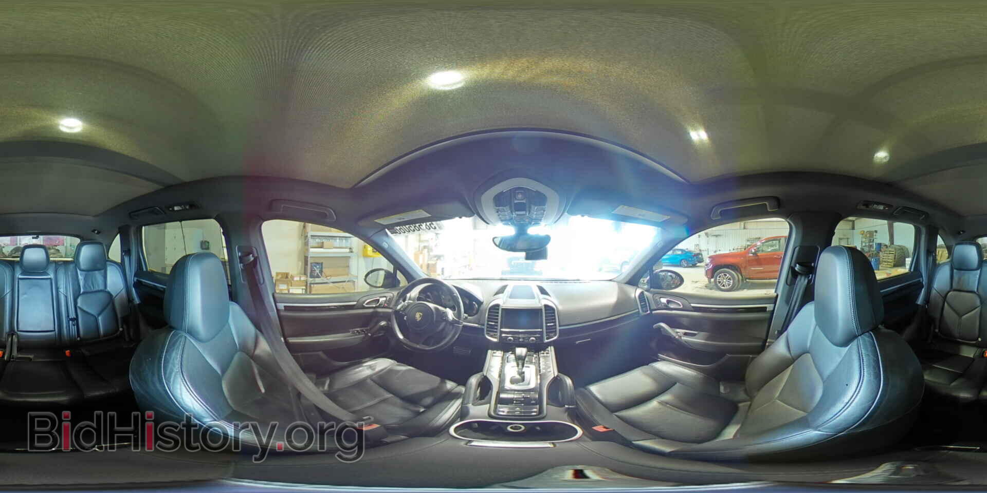 2011 PORSCHE CAYENNE - VIN: WP1AE2A28BLA92802 - Photo 15