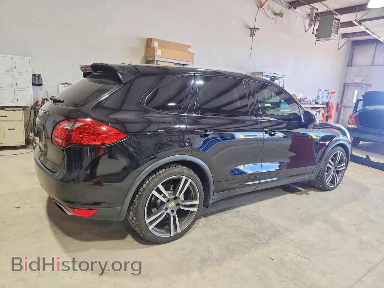 2011 PORSCHE CAYENNE - VIN: WP1AE2A28BLA92802 - Photo 3