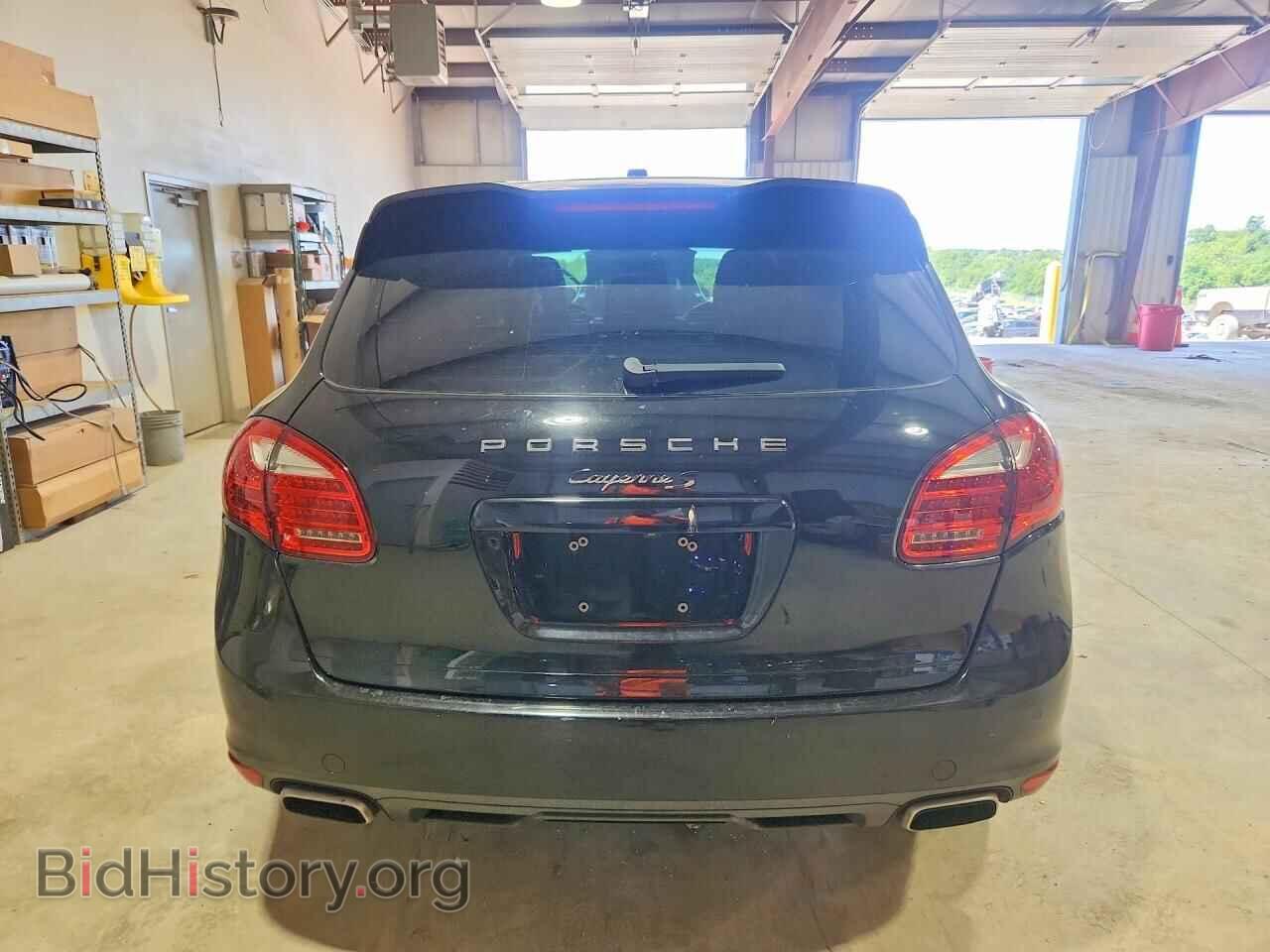 2011 PORSCHE CAYENNE - VIN: WP1AE2A28BLA92802 - Photo 6