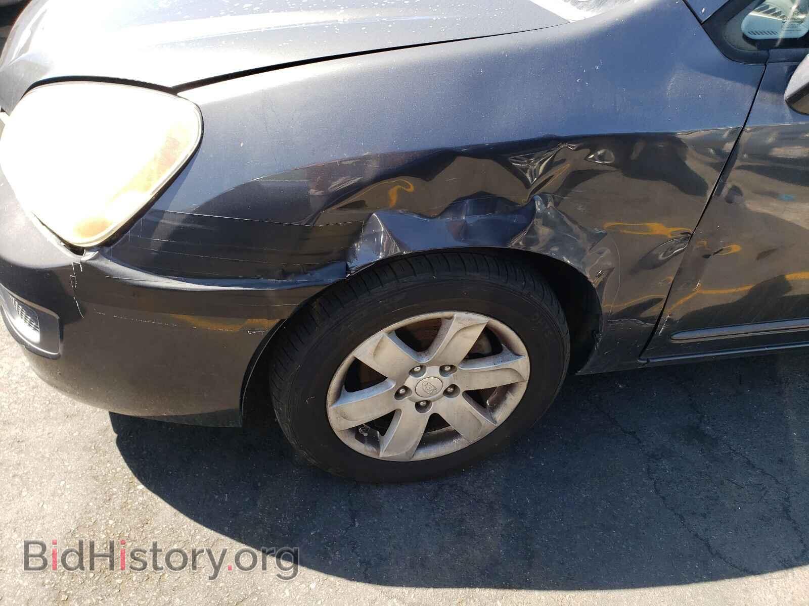 2007 KIA RONDO - VIN: KNAFG526577110853 - Фото 9