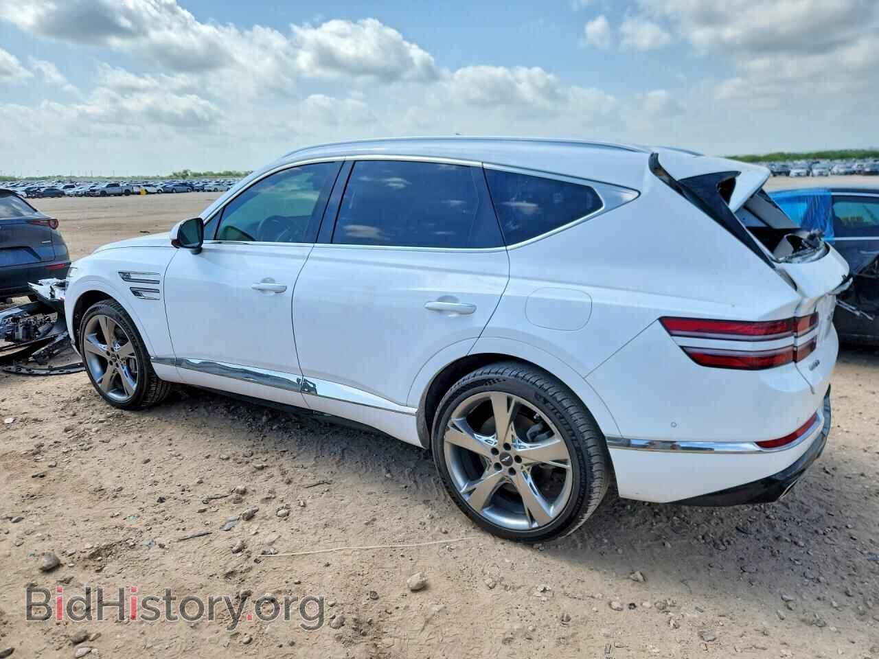 2021 GENESIS GV80 - VIN: KMUHCESC3MU031804 - Photo 2