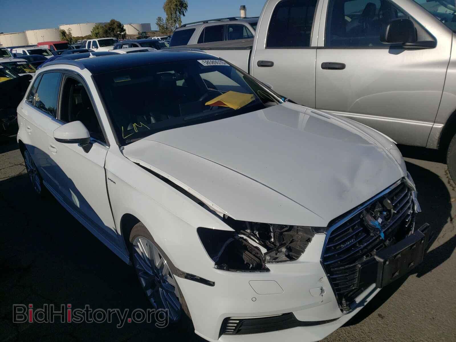 Photo WAUTPBFF2JA155271 - AUDI A3 2018