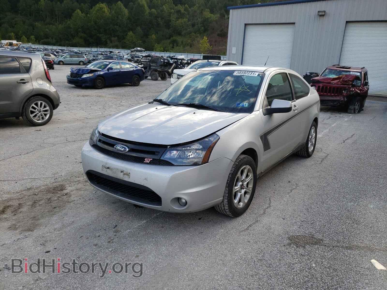 2009 FORD FOCUS - VIN: 1FAHP32N39W179000 - Фото 2