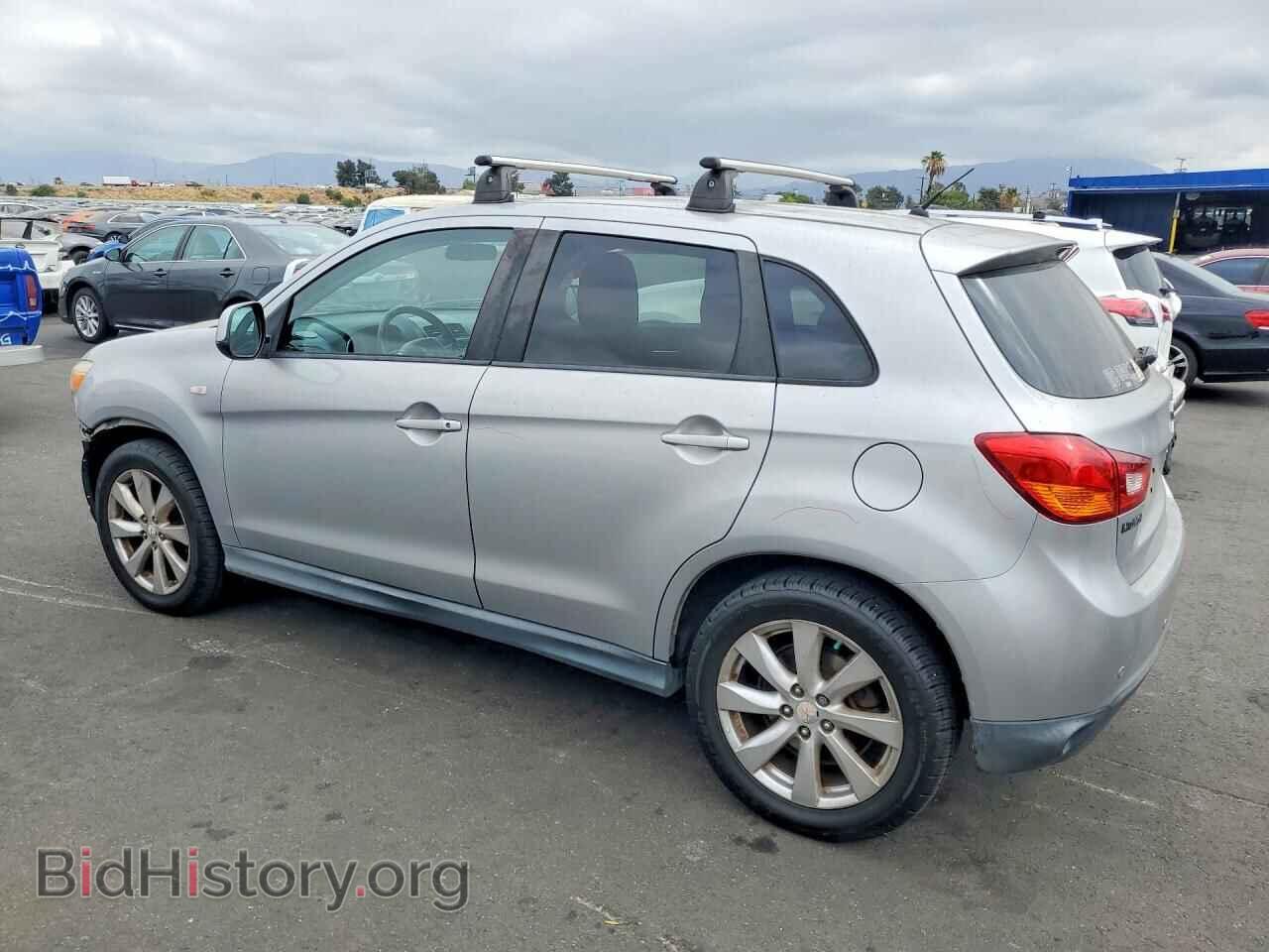 2013 MITSUBISHI OUTLANDER - VIN: 4A4AR3AU1DE007778 - Фото 2