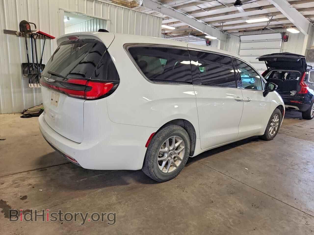2024 CHRYSLER PACIFICA - VIN: 2C4RC1BG2RR118584 - Фото 3