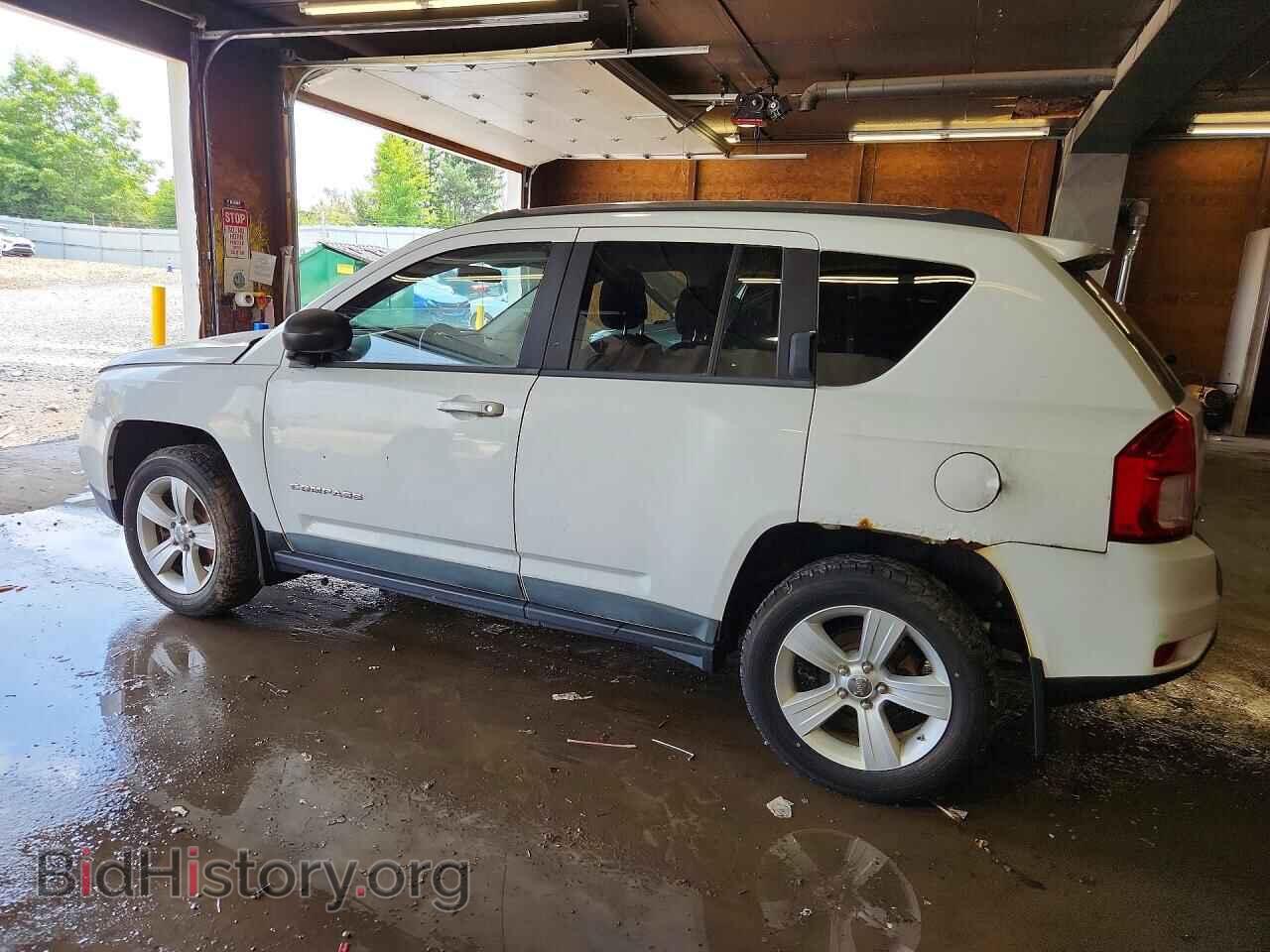 2011 JEEP COMPASS - VIN: 1J4NF1FB7BD180229 - Photo 2