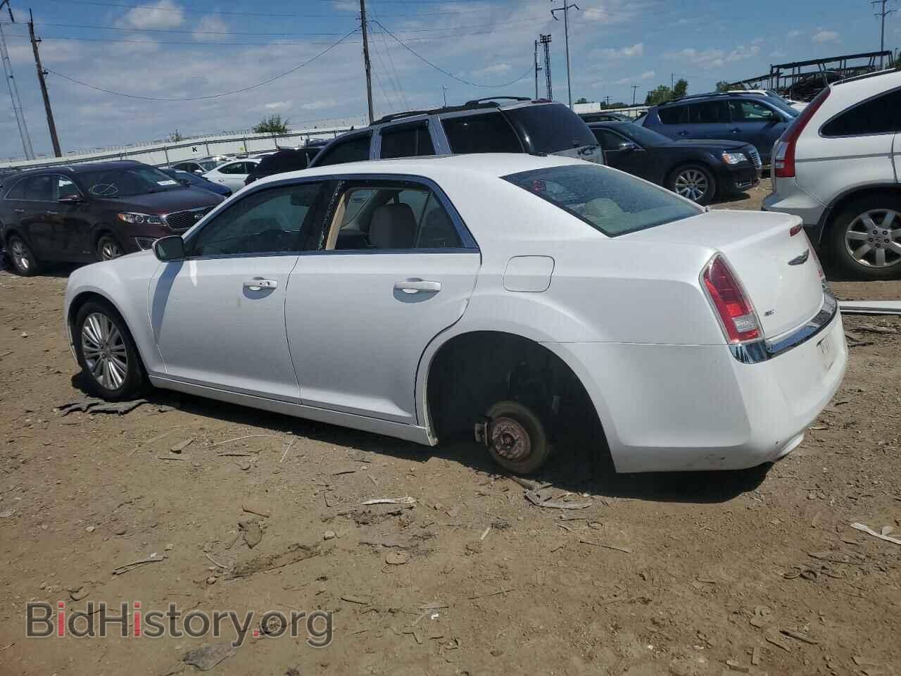 2013 CHRYSLER 300 - VIN: 2C3CCARG2DH535198 - Фото 2